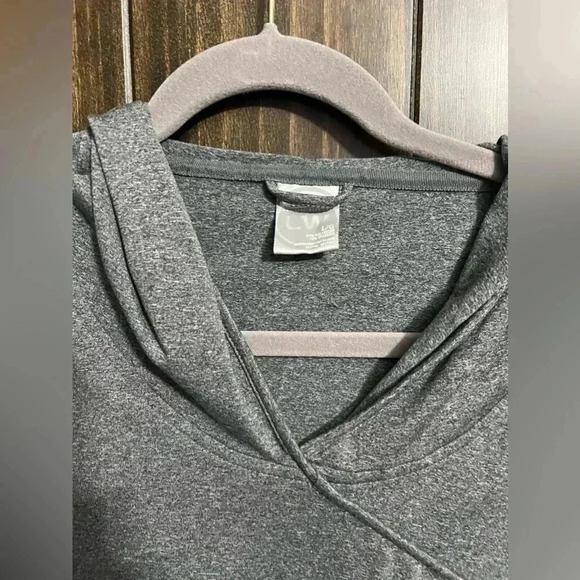 Levelwear Women’s Hoodie. Size: Large - Picture 5 of 9